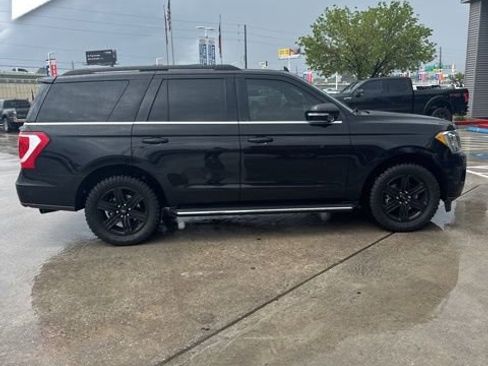 Used 2020 Ford Expedition XLT w/ Equipment Group 202A RWD image 2