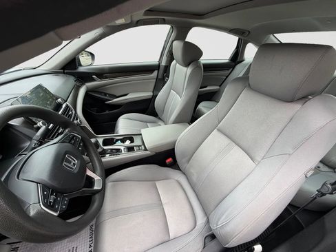Used 2019 Honda Accord EX image 13