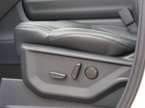 New 2026 Ford Expedition Platinum AWD/4WD image 17