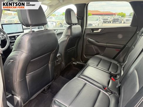 Used 2024 Ford Escape Platinum AWD/4WD image 30