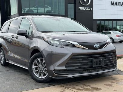 Used 2024 Toyota Sienna LE