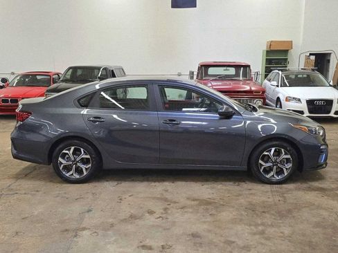 Used 2020 Kia Forte LXS image 3