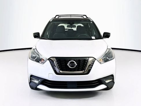 Used 2020 Nissan Kicks SR w/ Exterior Package FWD image 6