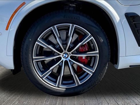New 2026 BMW X5 xDrive50e AWD/4WD image 32