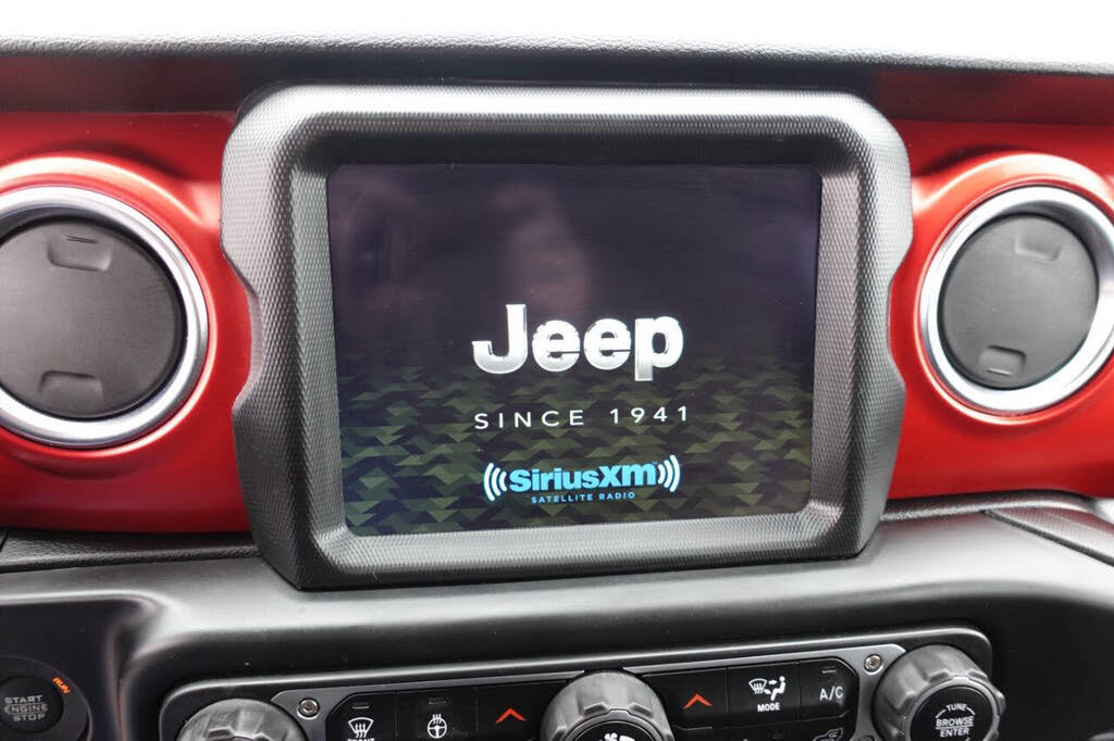 Used 2021 Jeep Wrangler Unlimited Rubicon w/ Dual Top Group AWD/4WD image 56