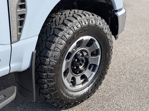 Certified 2024 Ford F350 Lariat w/ Lariat Ultimate Package image 12