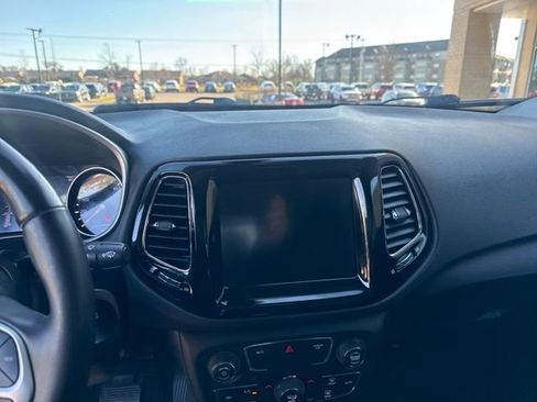 Used 2020 Jeep Compass Limited image 14