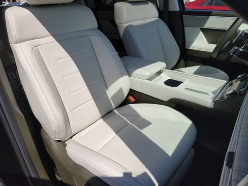 New 2025 Hyundai Santa Fe Calligraphy FWD image 18