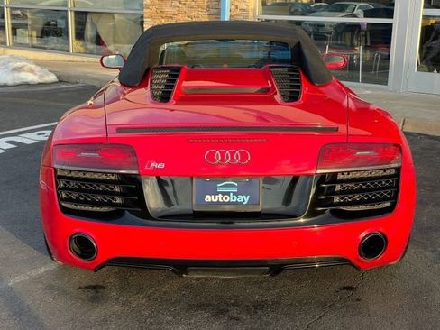 Used 2014 Audi R8 V10 w/ Full Leather Package image 38