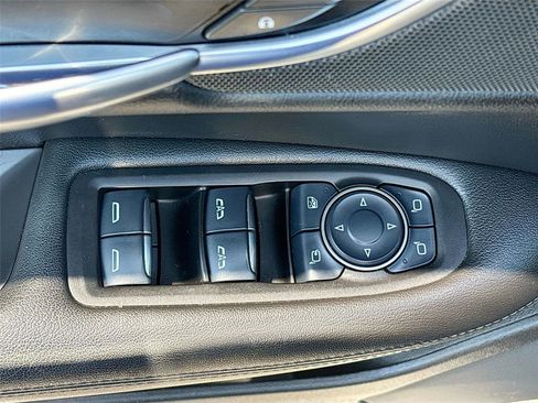 Used 2017 Cadillac XT5 Premium Luxury w/ Driver Assist Package image 19