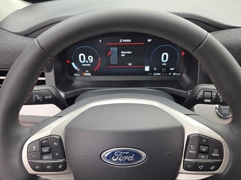 New 2026 Ford Explorer Active RWD image 24