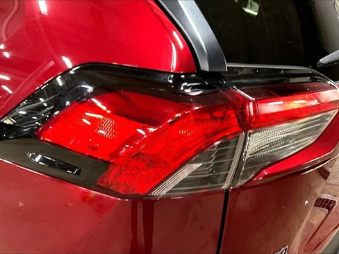 Certified 2022 Toyota RAV4 LE image 25