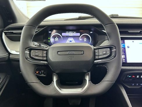 New 2026 Jeep Cherokee Laredo image 11