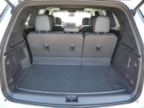 New 2026 Buick Enclave Avenir w/ Super Cruise Package AWD/4WD image 36