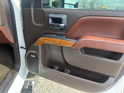 Used 2017 Chevrolet Silverado 3500 High Country w/ Duramax Plus Package image 11