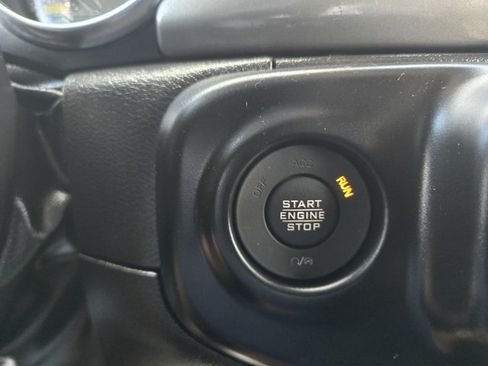 Used 2023 Jeep Wrangler Unlimited w/ Cold Weather Group AWD/4WD image 25