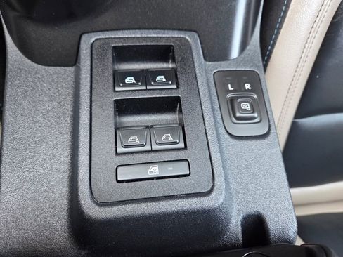 Used 2023 Ford Bronco Wildtrak AWD/4WD image 45