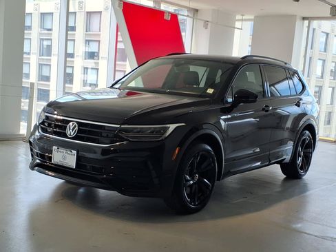 Used 2023 Volkswagen Tiguan SE R-Line AWD/4WD image 1