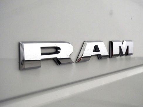 Used 2020 RAM 2500 Big Horn w/ Level 1 Equipment Group AWD/4WD image 9