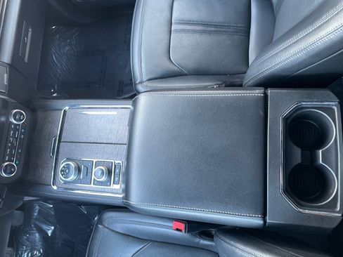 Used 2021 Ford Expedition Max Limited image 27