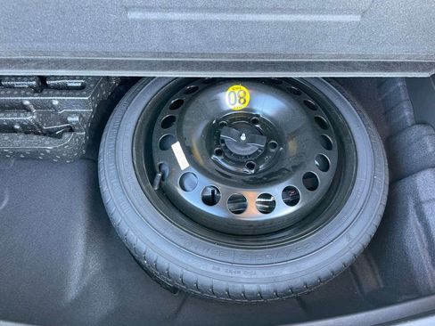 Used 2024 Buick Encore GX Sport Touring image 31