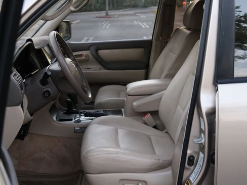 Used 2003 Toyota Land Cruiser image 14