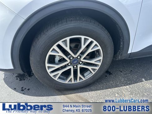 Used 2020 Ford Escape SEL AWD/4WD image 10