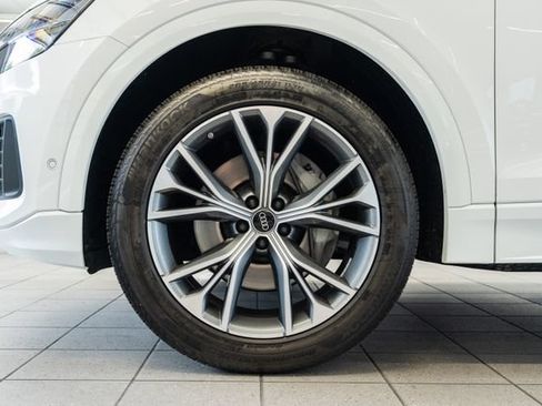 Certified 2023 Audi Q8 Premium w/ Convenience Package AWD/4WD image 7
