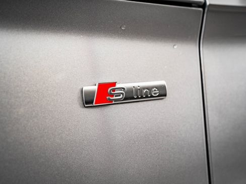 Certified 2022 Audi Q5 2.0T Premium Plus w/ Premium Plus Package image 9