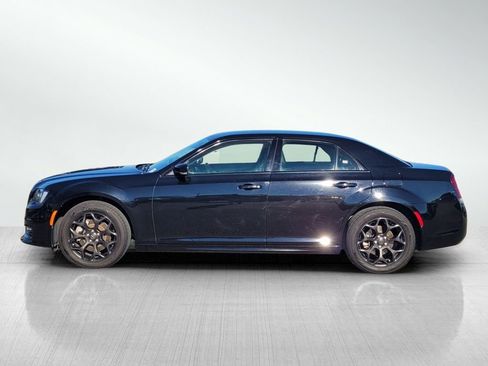 Used 2022 Chrysler 300 Touring L image 7