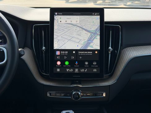 Certified 2026 Volvo XC60 B5 Plus AWD/4WD image 14