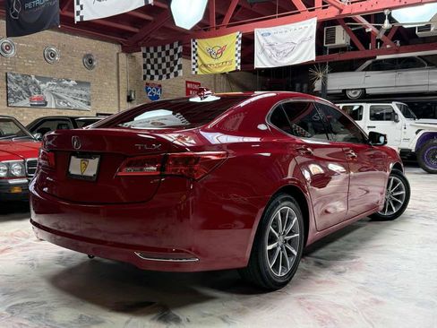 Used 2018 Acura TLX FWD image 4