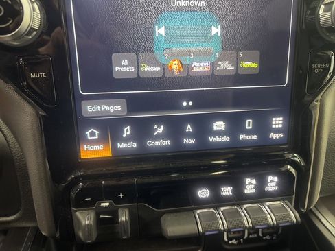 Used 2024 RAM 2500 Laramie w/ Sport Appearance Package image 26