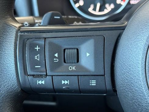 Used 2021 Nissan Rogue S AWD/4WD image 36