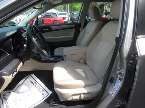 Used 2016 Subaru Outback 2.5i Premium AWD/4WD image 27