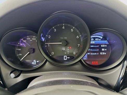 New 2026 Porsche Macan AWD/4WD image 16