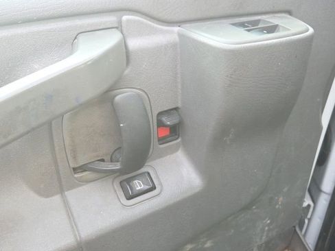 Used 2019 Chevrolet Express 2500 w/ Driver Convenience Package image 12