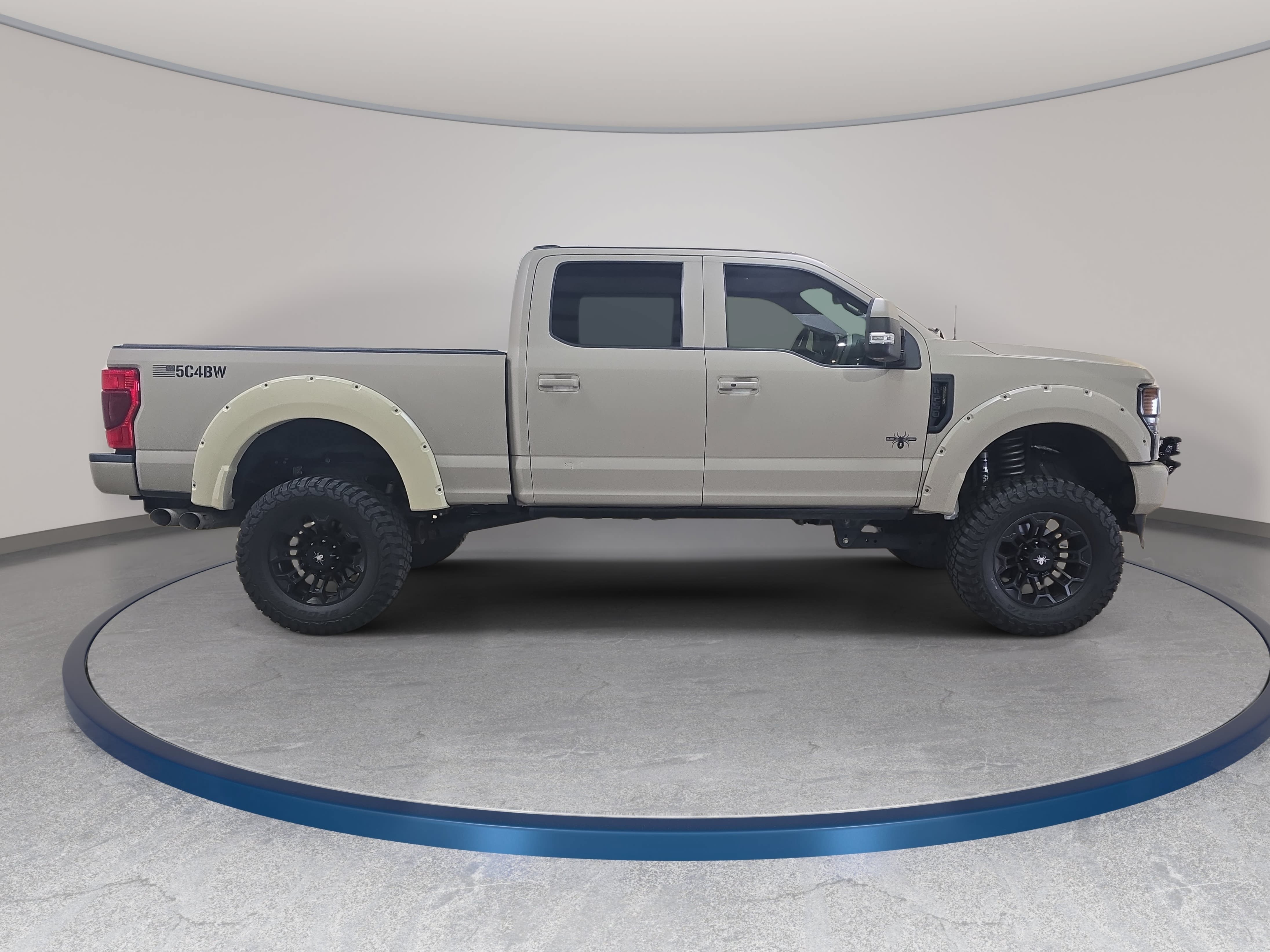 Used 2022 Ford F250 Lariat w/ Black Appearance Package AWD/4WD image 5