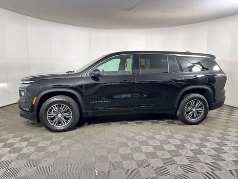 Used 2024 Chevrolet Traverse LS image 6