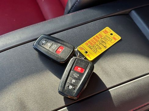 Used 2021 Toyota Highlander XSE image 8