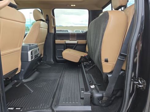 Used 2022 Ford F350 Lariat w/ Lariat Ultimate Package AWD/4WD image 32
