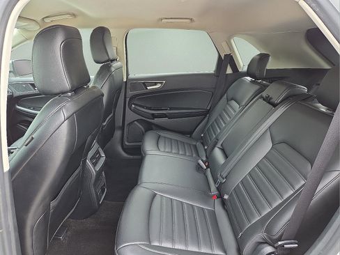 Used 2020 Ford Edge SEL w/ Convenience Package AWD/4WD image 10