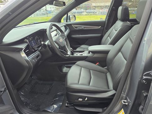 Used 2021 Cadillac XT6 Luxury image 22