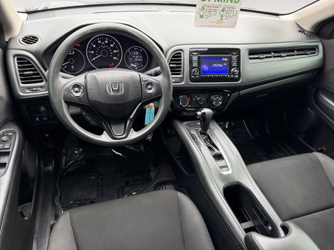 Used 2019 Honda HR-V LX image 15