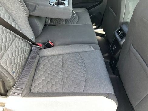Used 2019 Chevrolet Equinox LT w/ Sun & Navigation Package FWD image 24