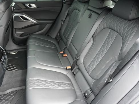 Used 2023 BMW X6 xDrive40i w/ Executive Package image 30