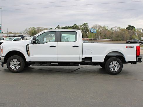 Used 2024 Ford F250 XL w/ XL Chrome Package image 7