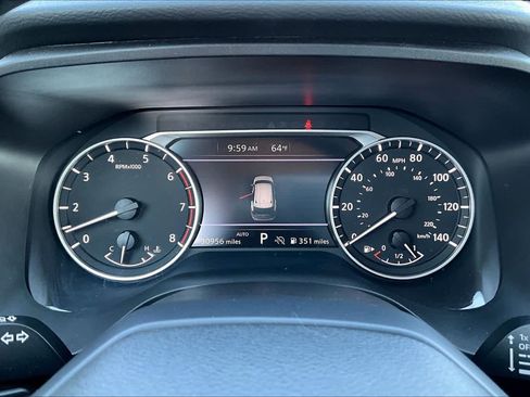 Used 2025 Nissan Rogue SV AWD/4WD image 21