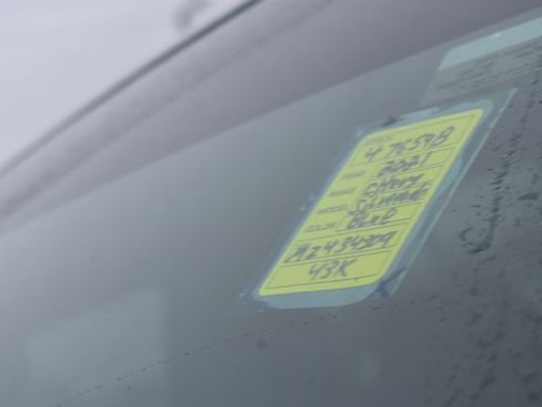 Used 2021 Chevrolet Silverado 1500 RST image 16