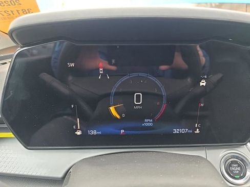 Used 2025 Chevrolet Trax LT image 12